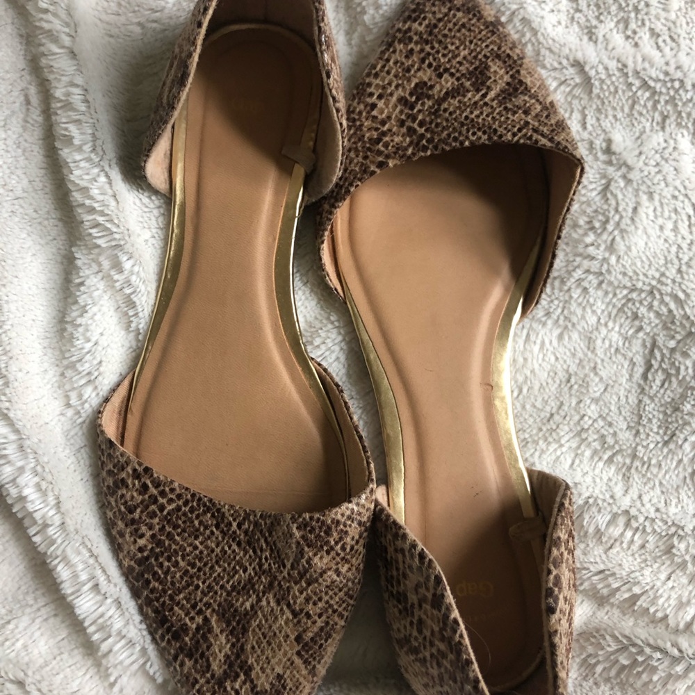 GAP SNAKESKIN FLATS